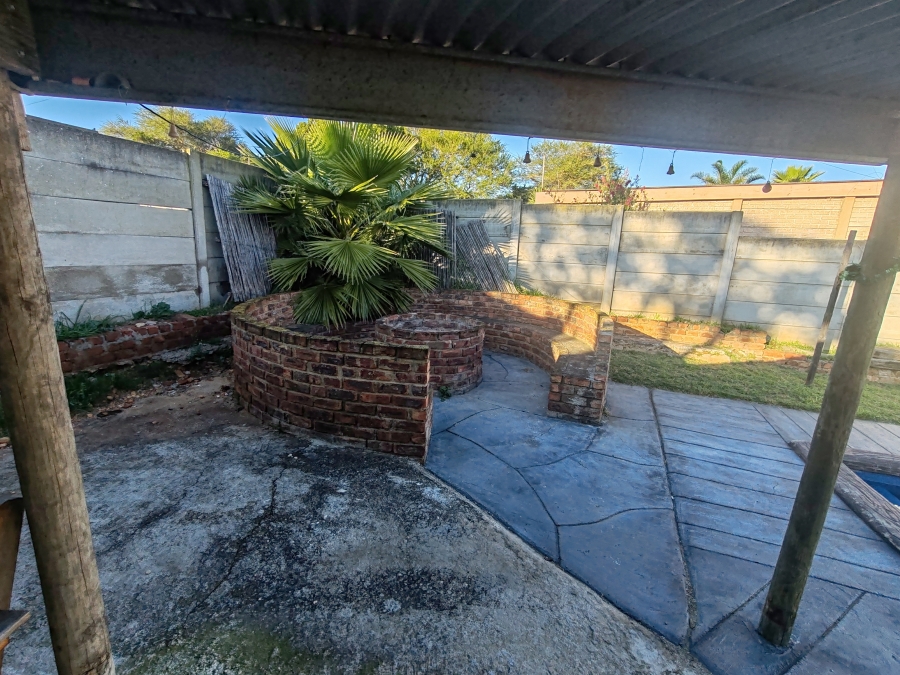 3 Bedroom Property for Sale in Bothasrus Eastern Cape